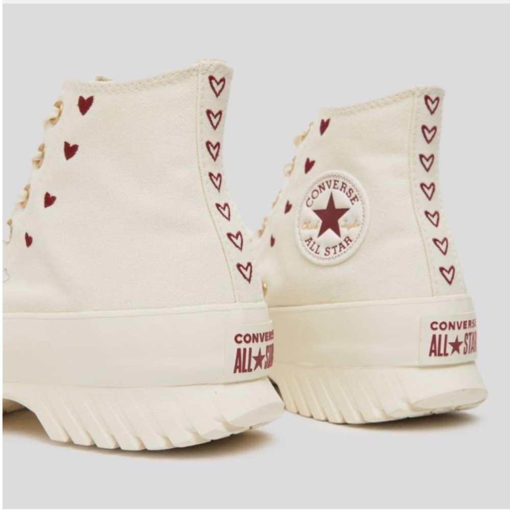 Chuck Taylor Valentines Limited edition 2023